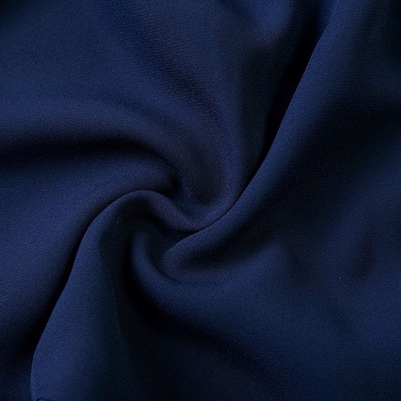 Off-Shoulders V Neck Floral Embroidered Romper - Picture 4 of 6